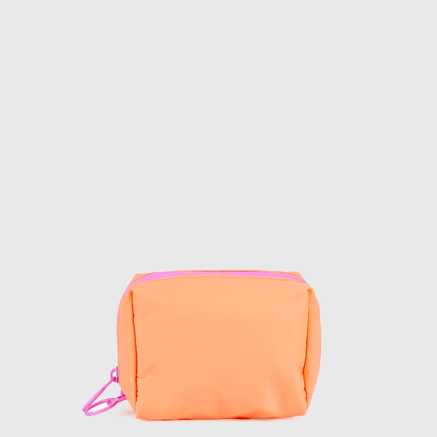 POUCH DAY ESSENTIALS